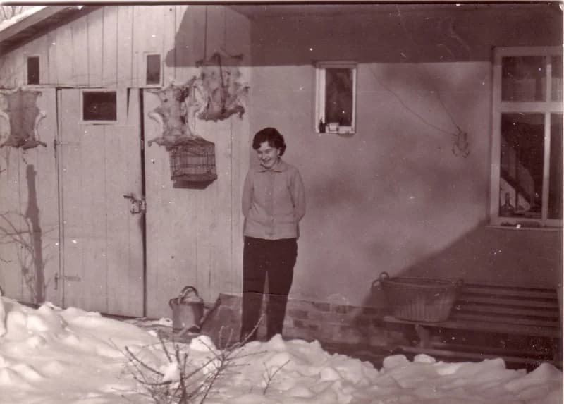 Szöllősi Albert udvarán