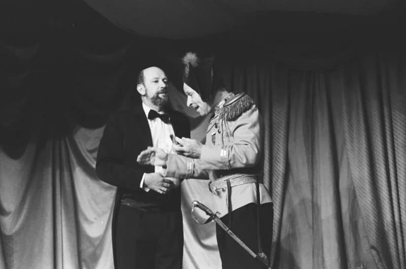 Rejtő: Kabaré (IV.)