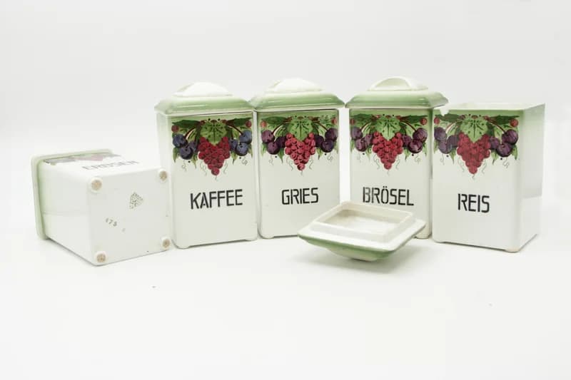 Fűszer- és élelmiszertartó