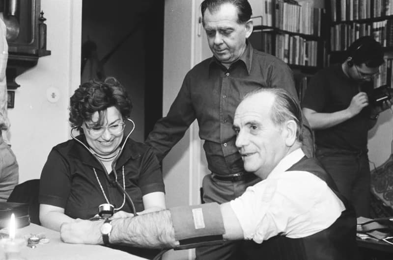 NSZK - Stuttgartban  Göncz Jánosnál