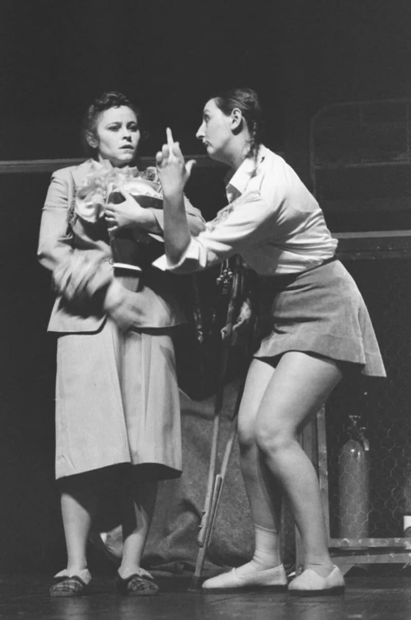 Tömöry Péter (r.), Tolnai Ottó: Paripacitrom 