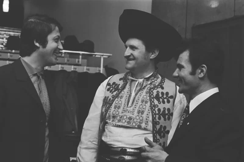 Oj Dunave, Dunave plavi