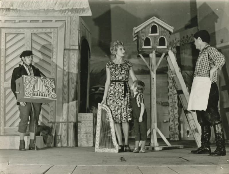 Kintornás család színházi előadás