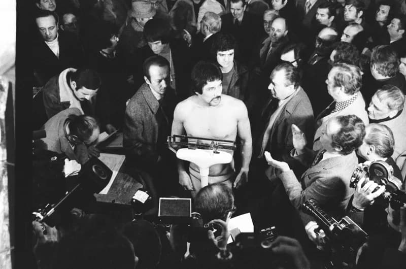 Ökölvívás Milánóban /Miguel Angel Cuello - Mate Parlov/