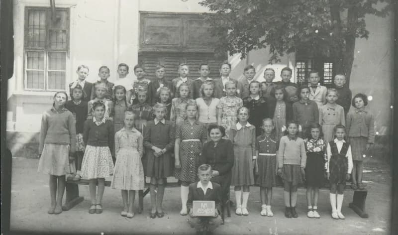 Csoportkép negyedikesekkel