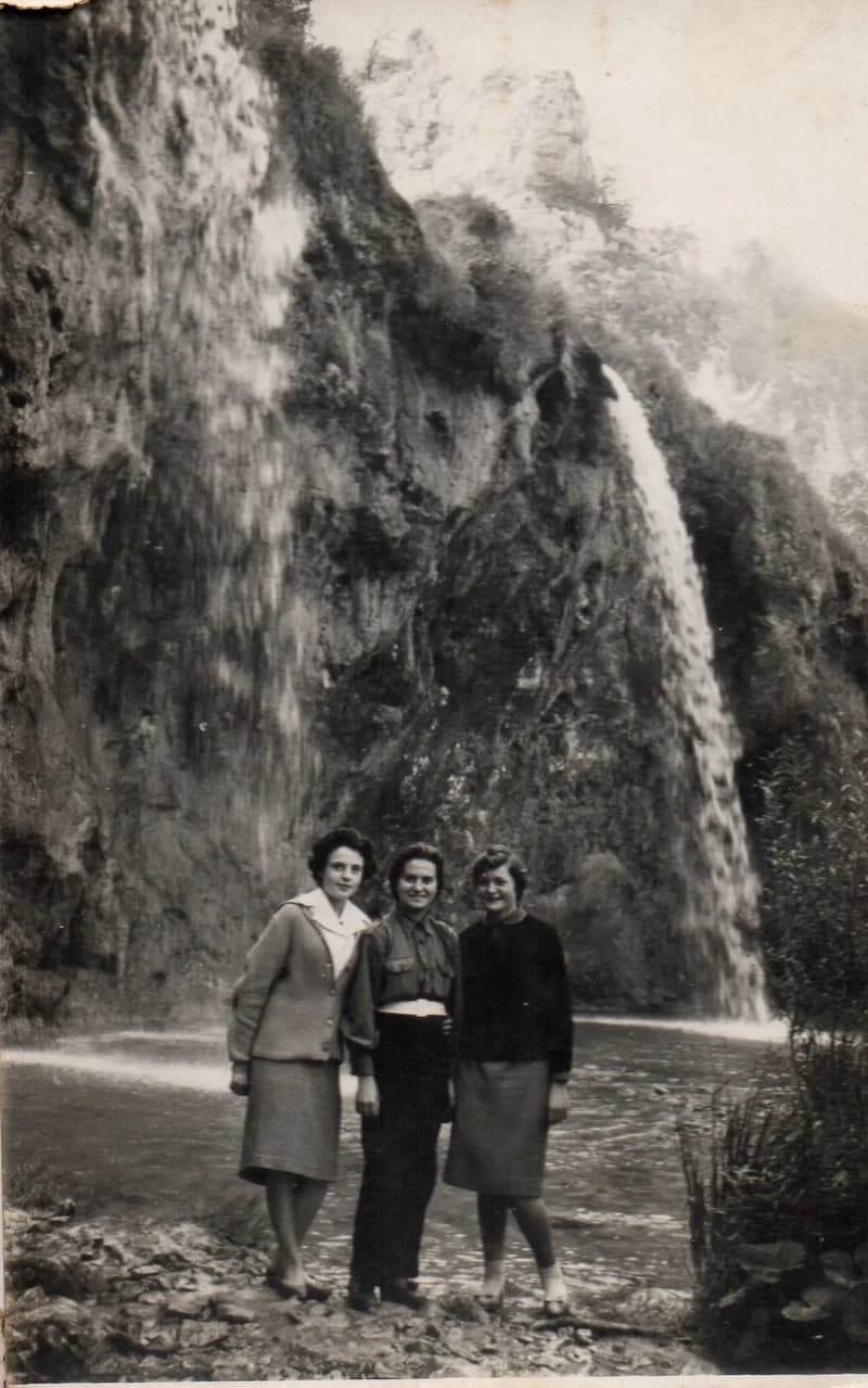 Középiskolás kiránduláson a Plitvicei-tavaknál