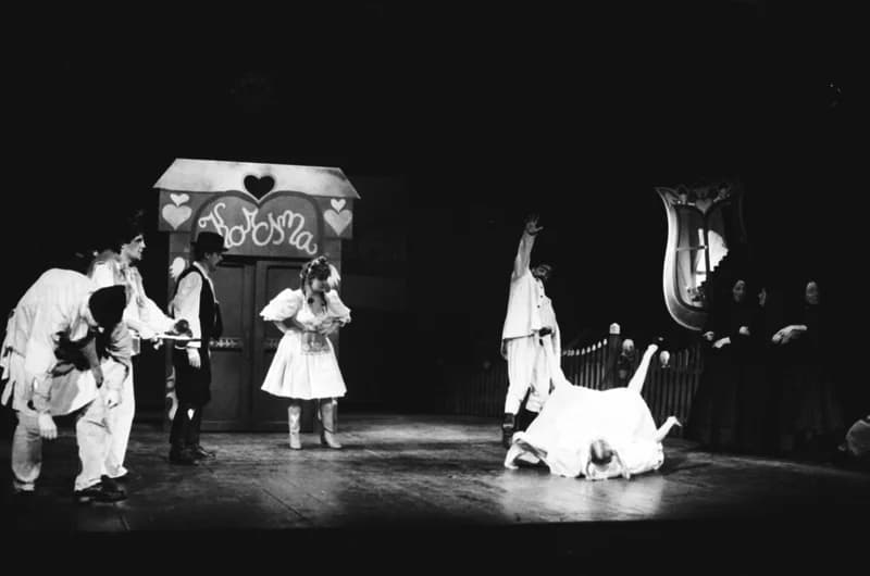 Tóth E.: A falu rossza, avagy a negyedik ablak /r.: Hernyák Gy./