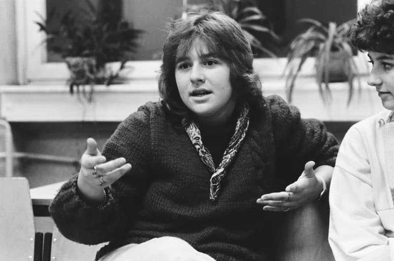 I. L. Ribal iskola kis színjátszói és Krnács Erika