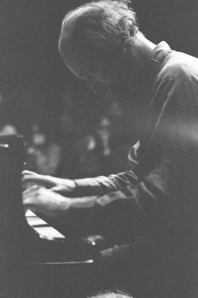 Szabados György /M-Stúdió/