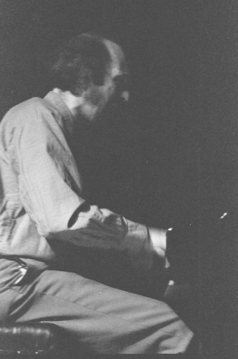 Szabados György /M-Studió/