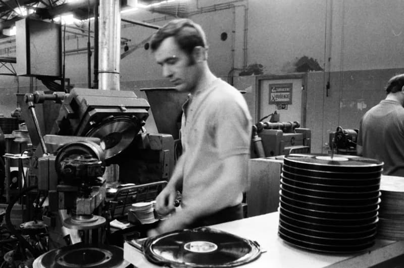 A Jugoton lemezgyárban