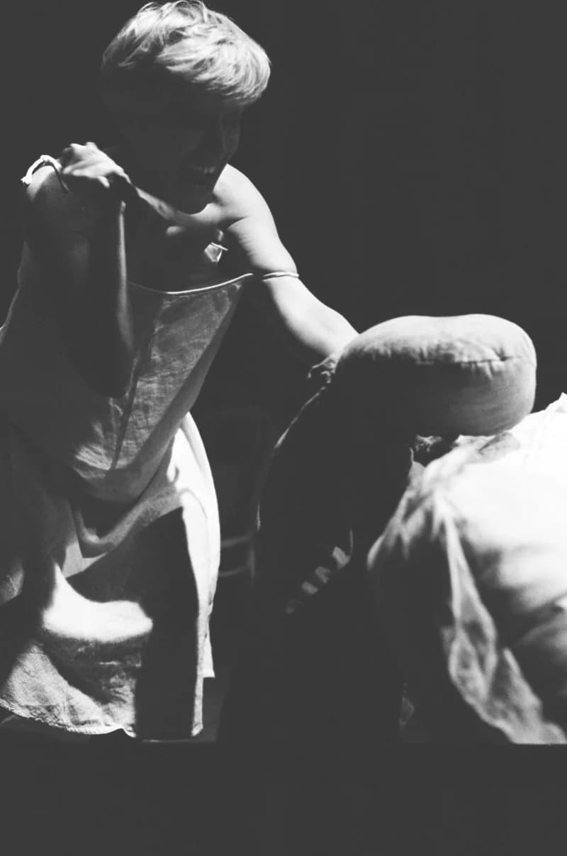 Tolnai: Izéke homokozója, Bayer II.