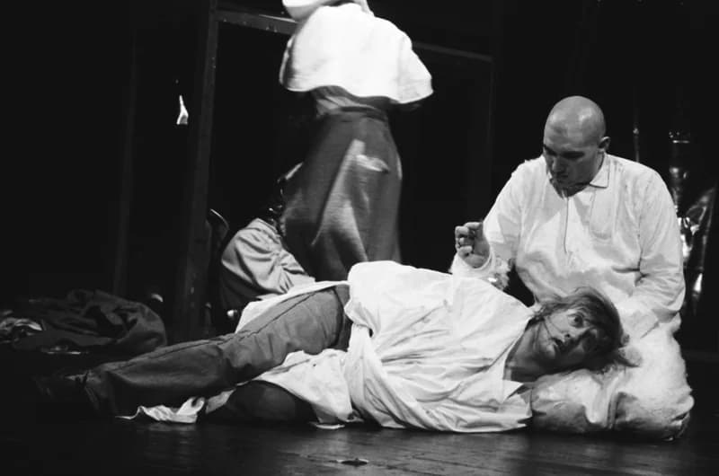 Tömöry Péter (r.), Tolnai Ottó: Paripacitrom 