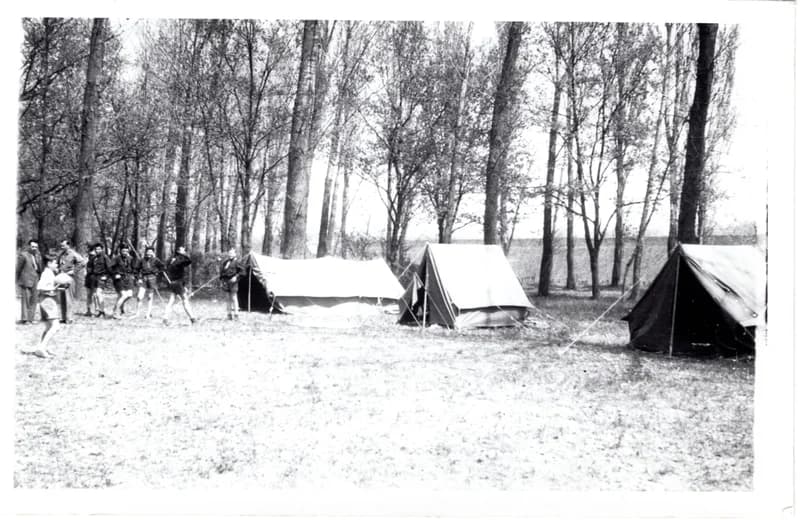 A felderítők tábora május 1-én