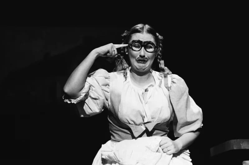 Tóth E.: A falu rossza, avagy a negyedik ablak /r.: Hernyák Gy./