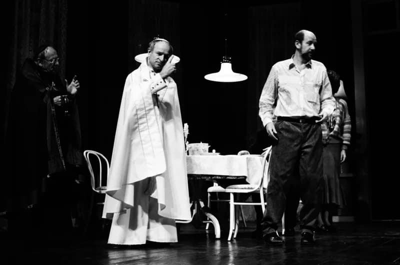 Aznap, amikor a pápát elrabolták