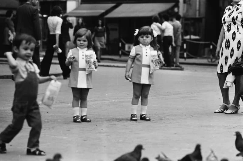 Gyerekek Újvidék utcáin
