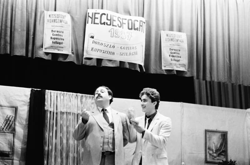 Négyesfogat. Kupuszinai műkedvelők